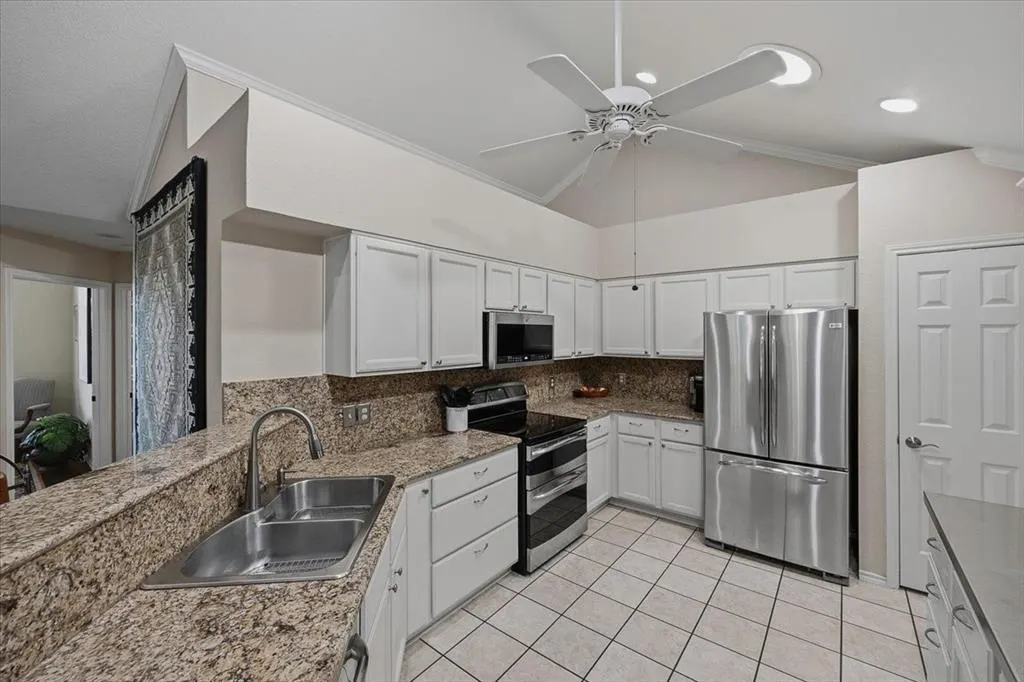 6137 Haley Lane