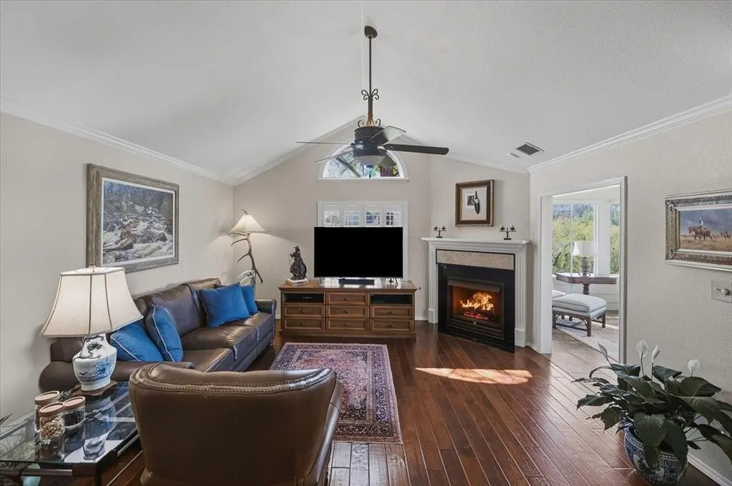6137 Haley Lane