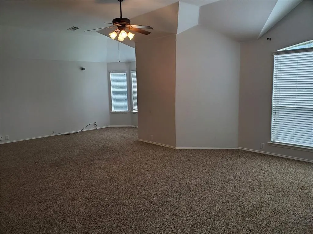 2077 Sleepy Hollow Trail