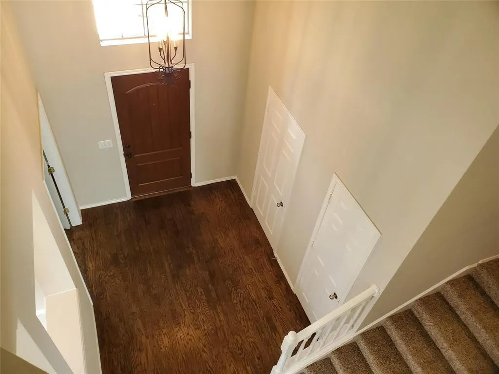 2077 Sleepy Hollow Trail