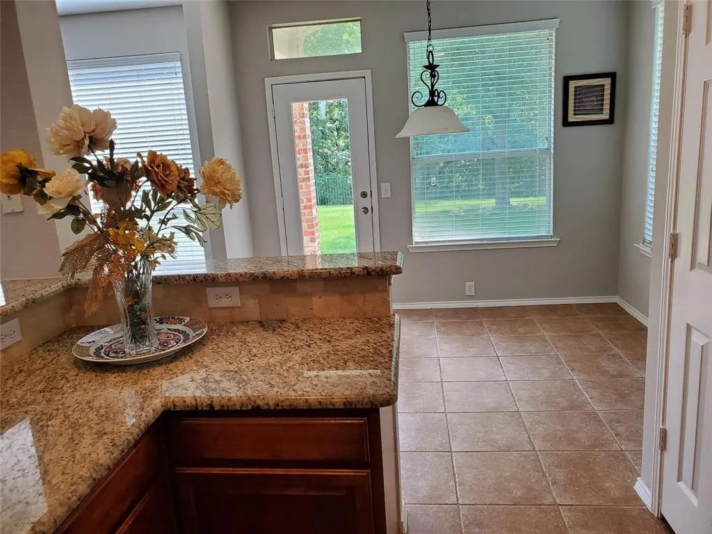 2077 Sleepy Hollow Trail