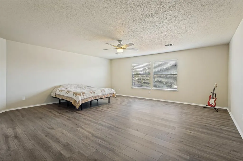 1609 White Oak Road