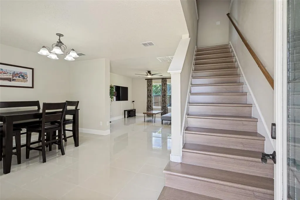 1609 White Oak Road