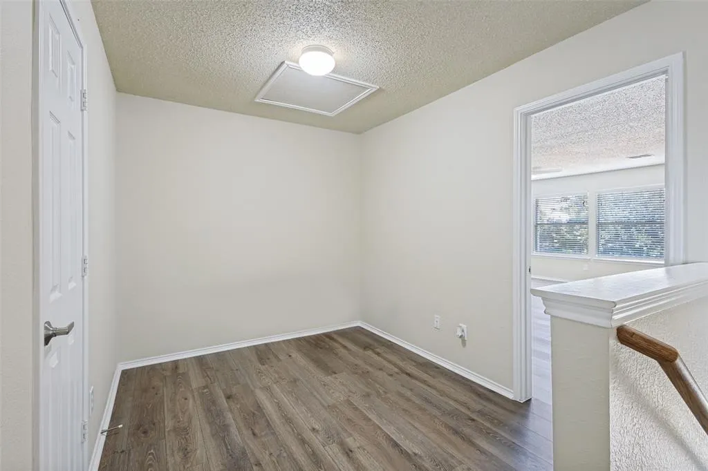 1609 White Oak Road