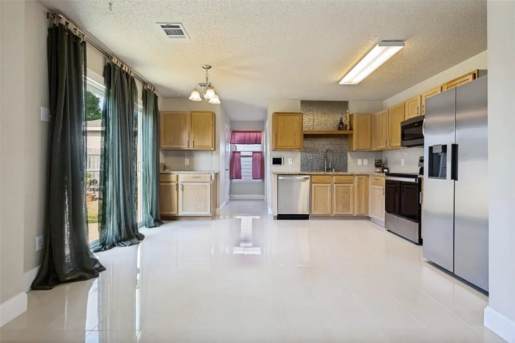 1609 White Oak Road