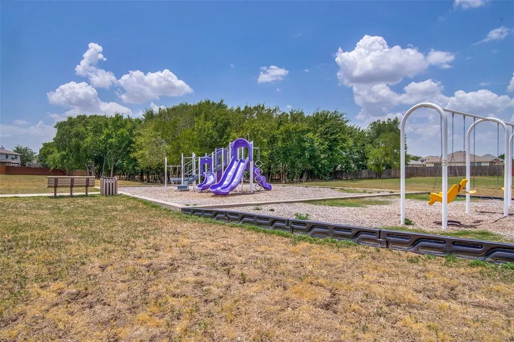 1609 White Oak Road