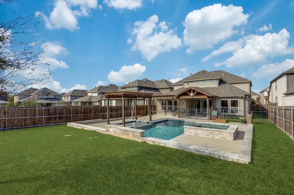 5401 Tuskegee Trail