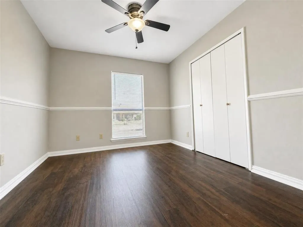 952 Lockhart Drive
