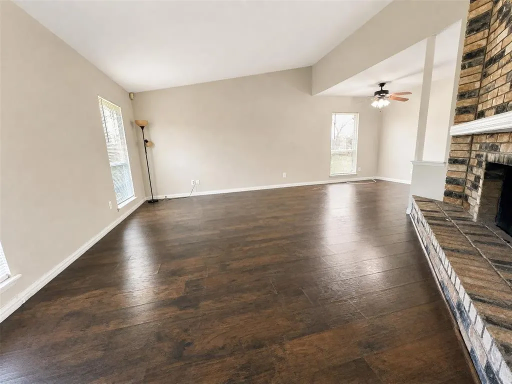 952 Lockhart Drive
