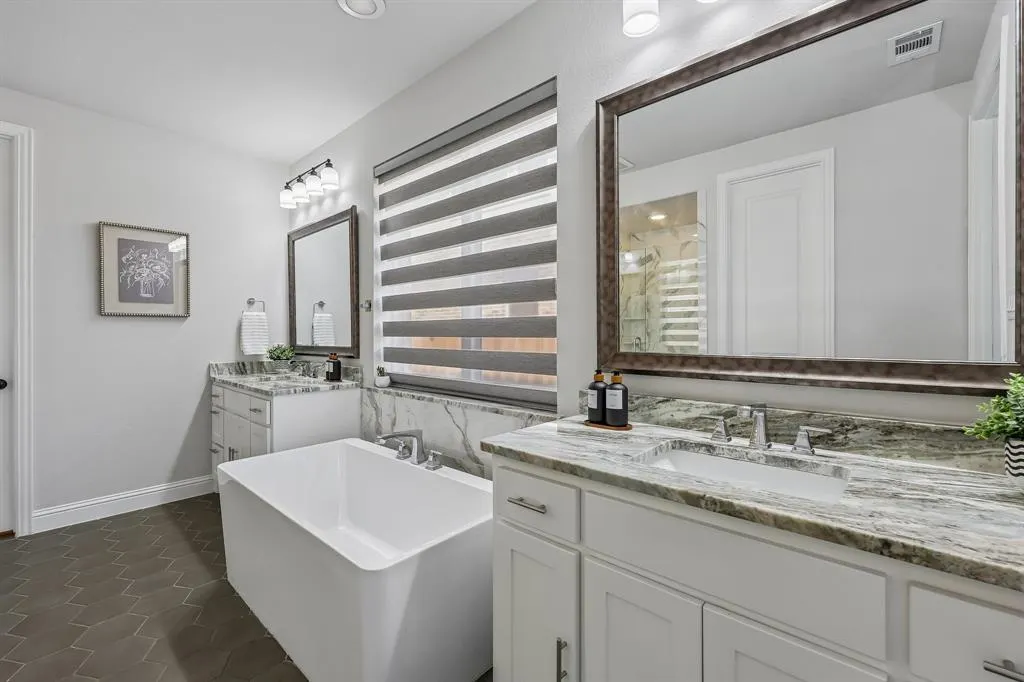 2351 Glen Heather Lane