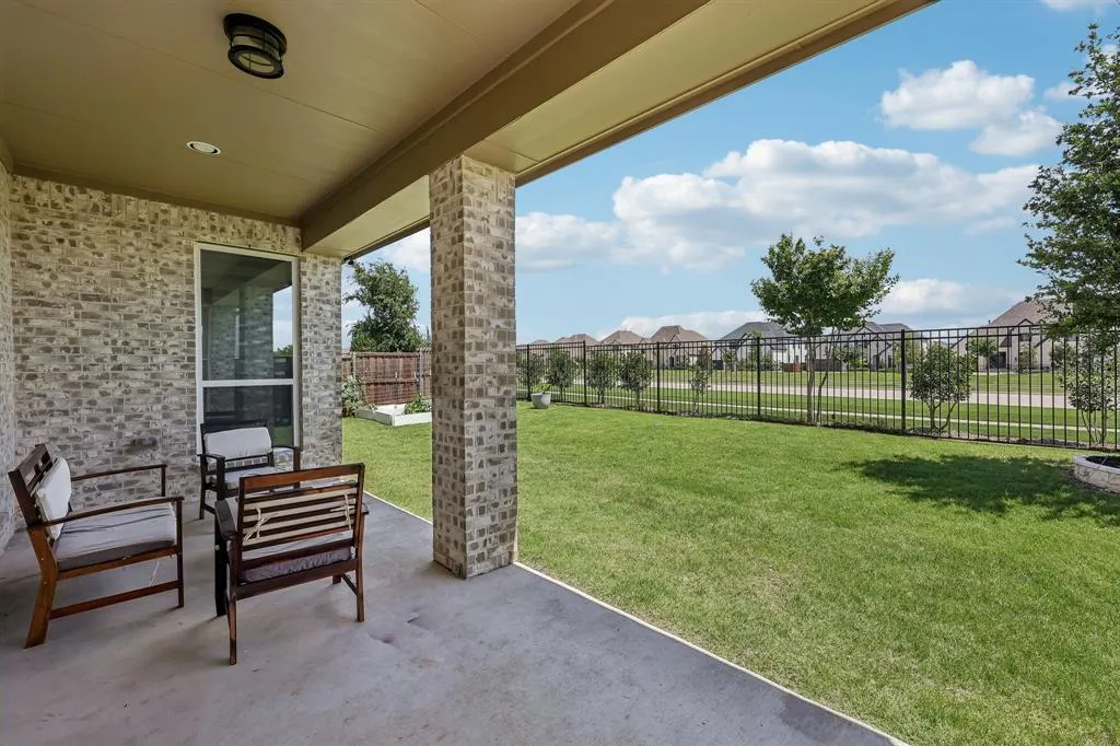 2351 Glen Heather Lane