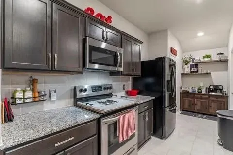 905 Decker Drive