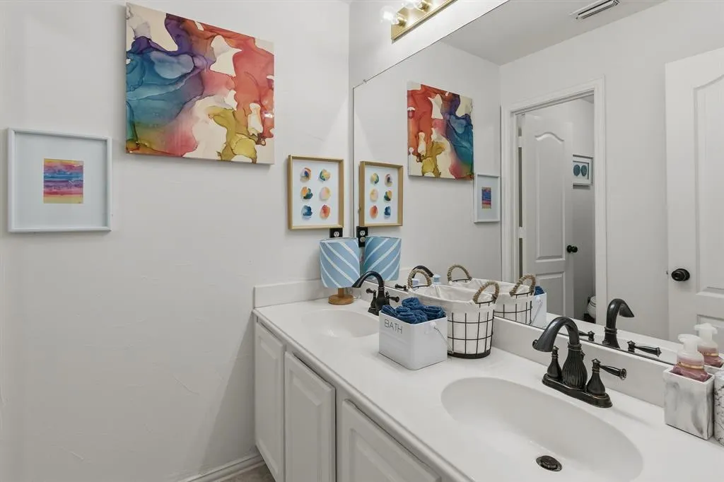 5104 Teddington Park Drive