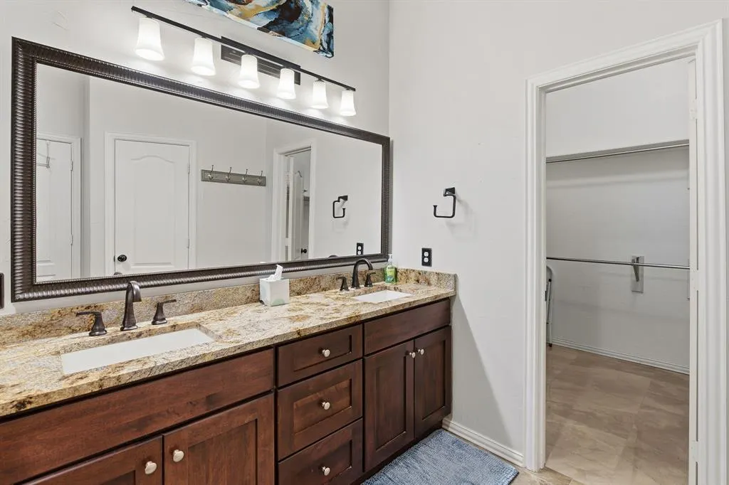 5104 Teddington Park Drive