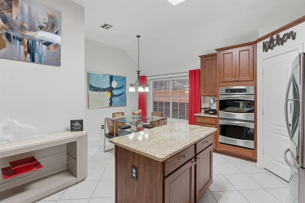 5104 Teddington Park Drive