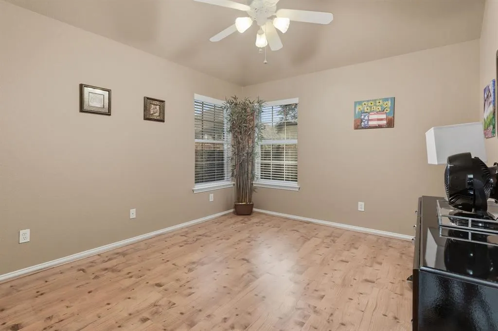 5104 Teddington Park Drive