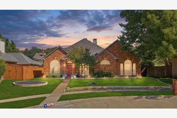 5104 Teddington Park Drive