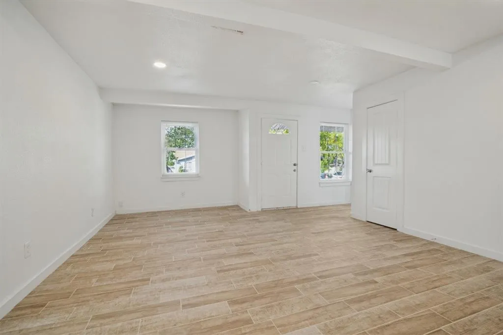 4420 Cochise Drive