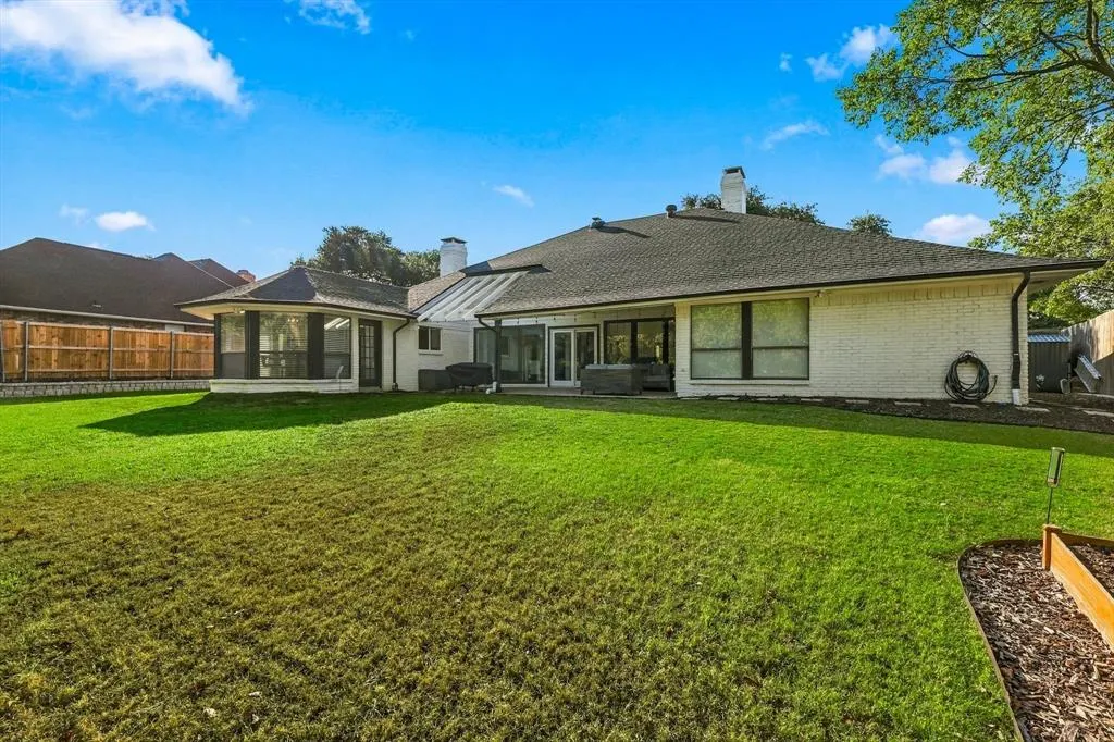 10011 Woodlake Drive