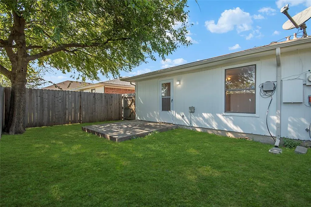3723 Hulen Park Circle