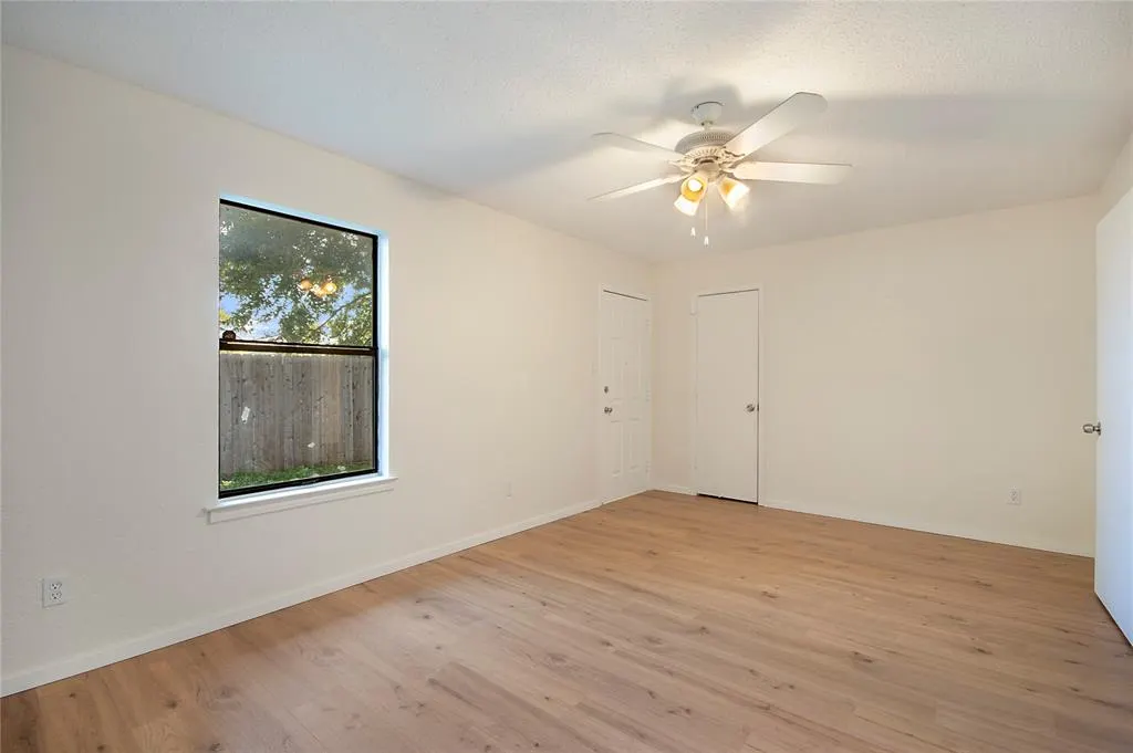3723 Hulen Park Circle
