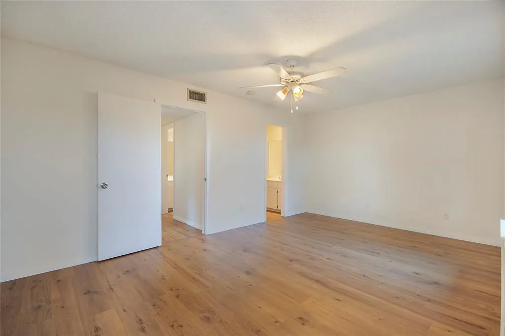 3723 Hulen Park Circle