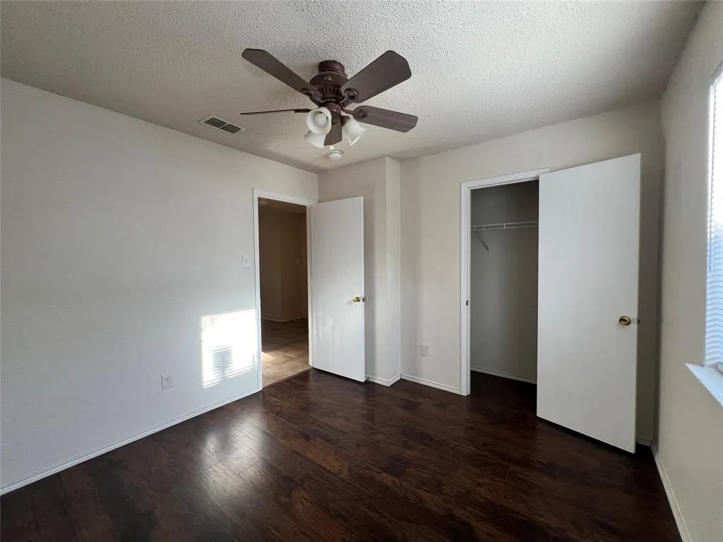 1547 Thornhill Lane