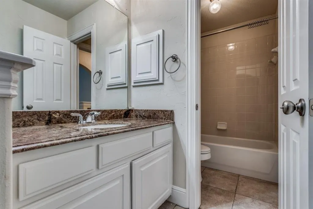 6909 Medallion Drive