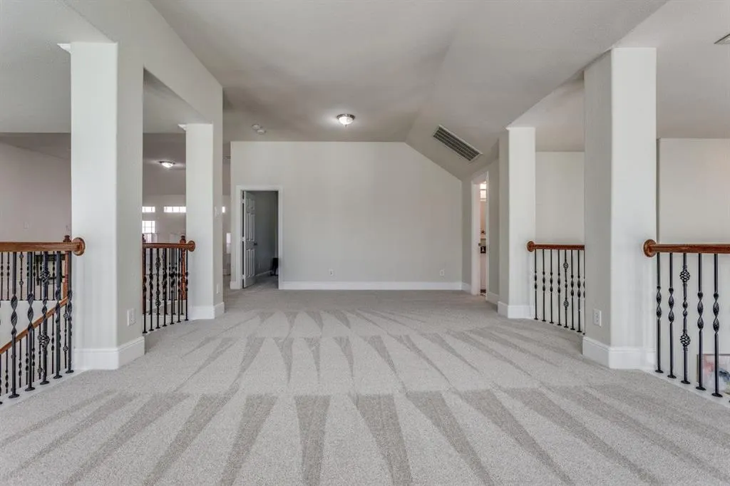6909 Medallion Drive
