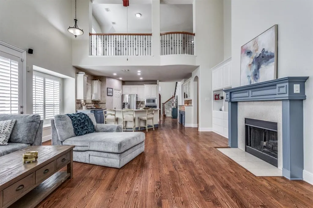 6909 Medallion Drive