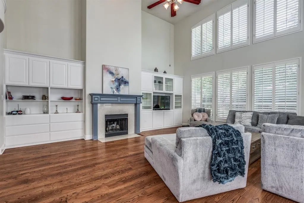 6909 Medallion Drive