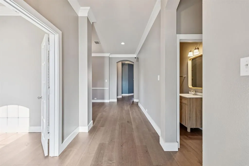 1211 Windgate Way