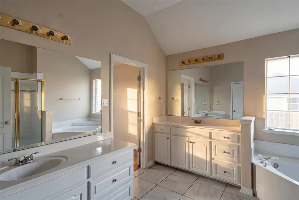 2105 Glendale Drive