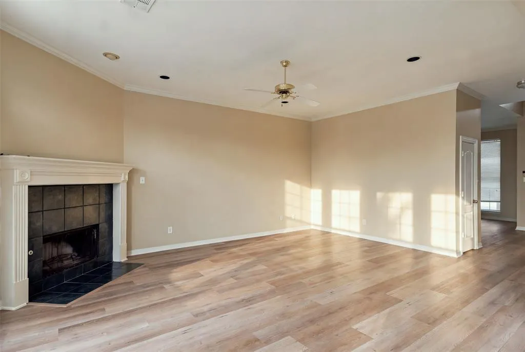 2105 Glendale Drive