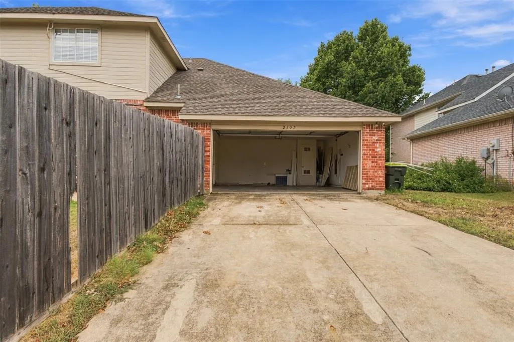 2105 Glendale Drive