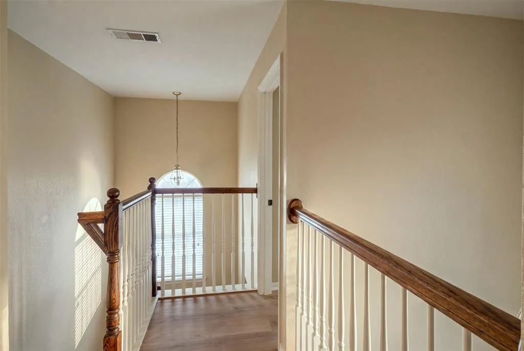 2105 Glendale Drive