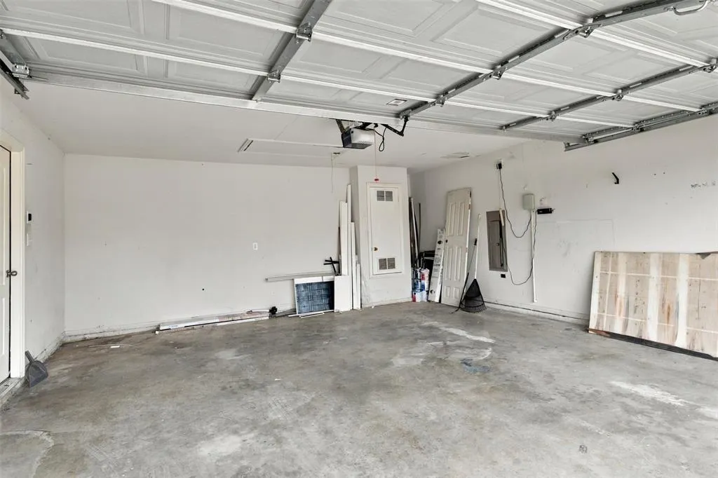 2105 Glendale Drive