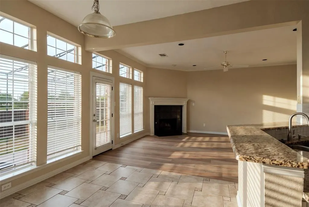 2105 Glendale Drive
