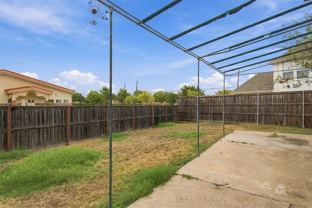 2105 Glendale Drive