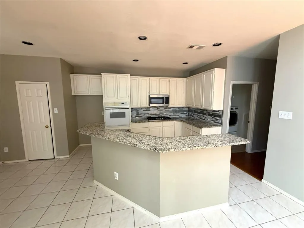 3224 Green Court