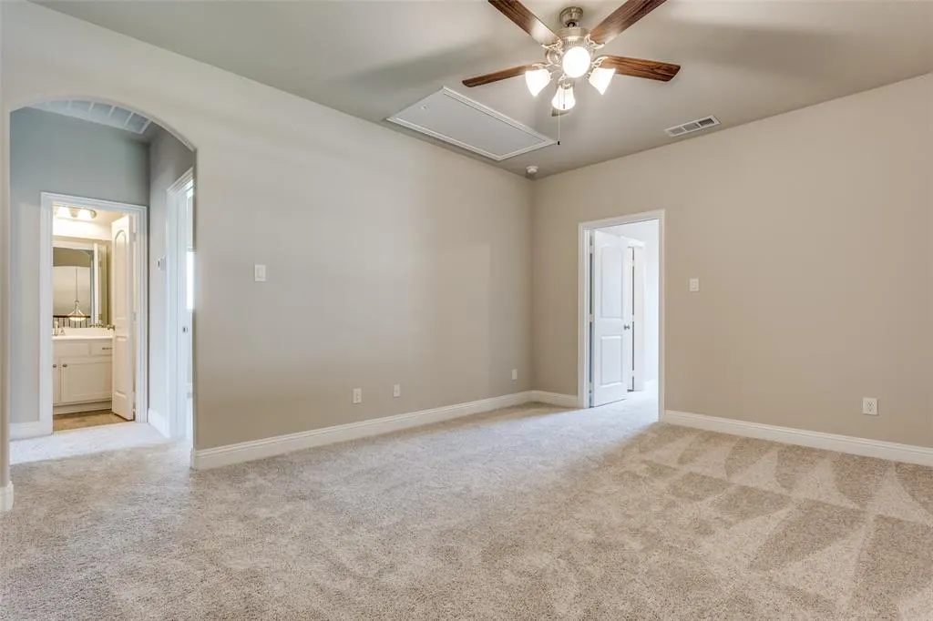 2921 Pronghorn Drive