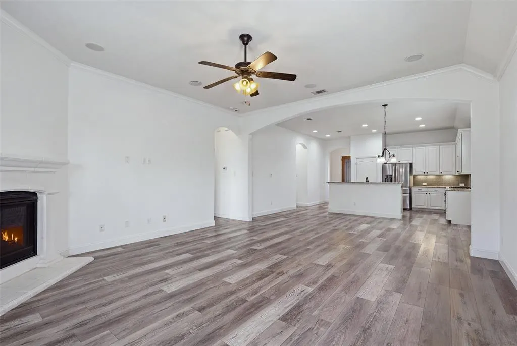 11809 Bertram Road