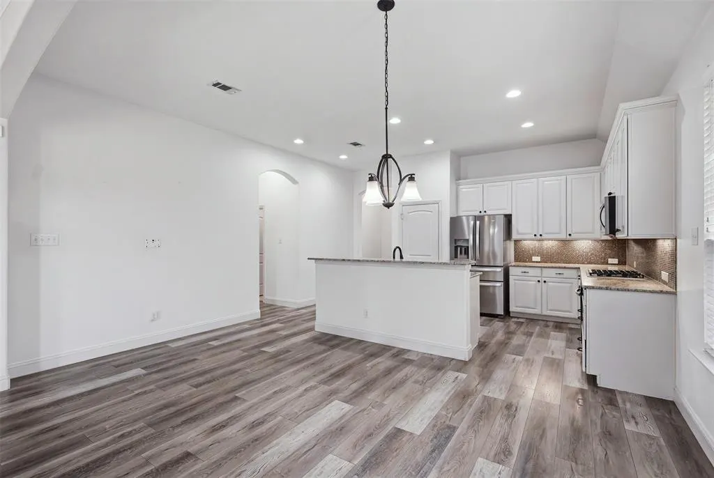 11809 Bertram Road