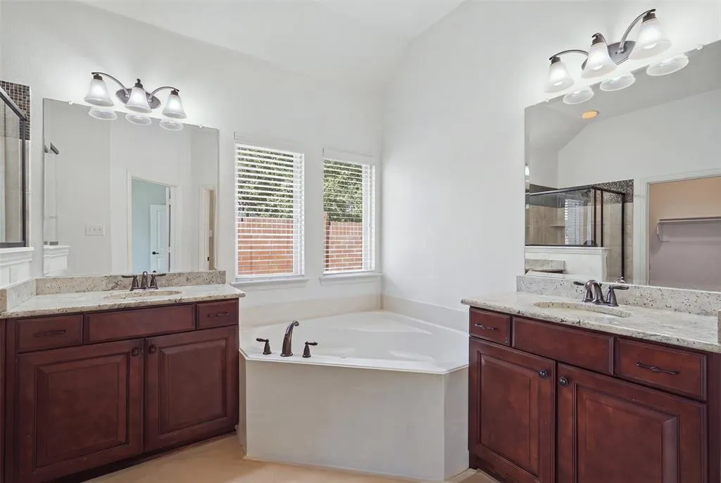 11809 Bertram Road