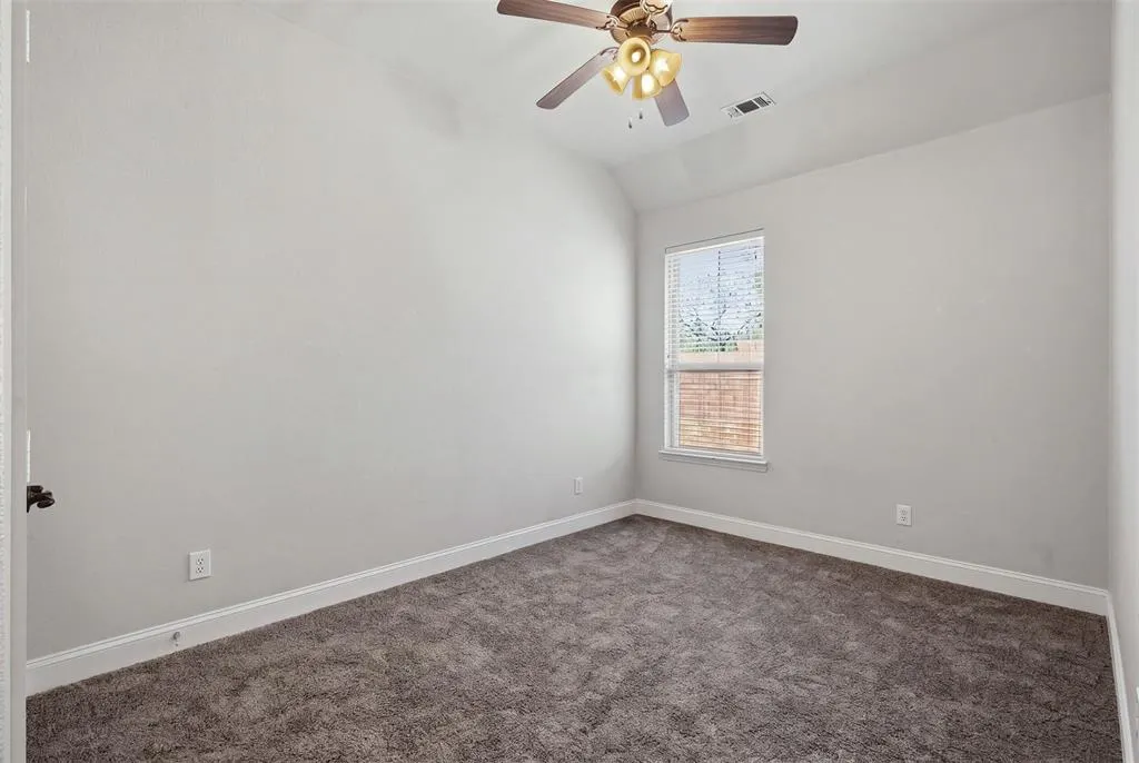11809 Bertram Road