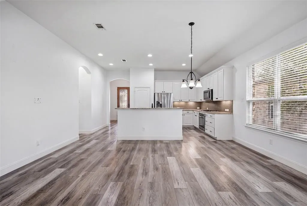 11809 Bertram Road