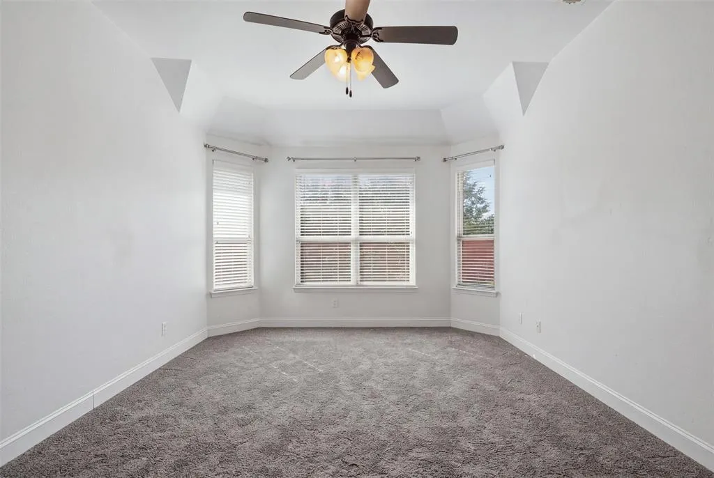 11809 Bertram Road
