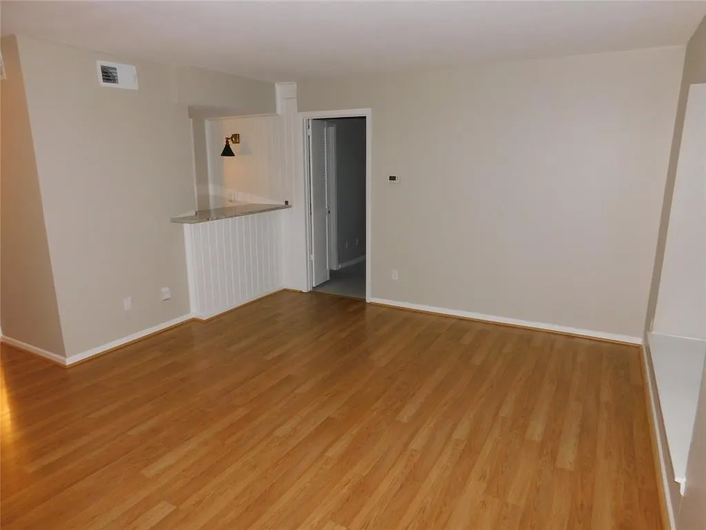 4239 Mckinney Avenue #208