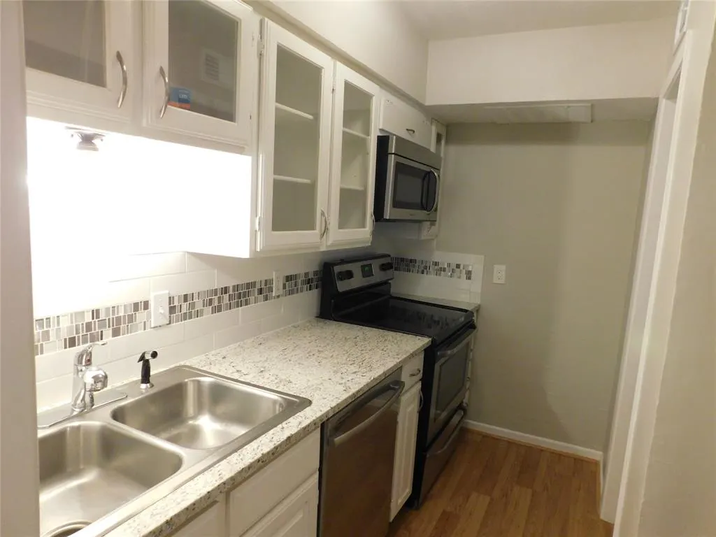4239 Mckinney Avenue #208