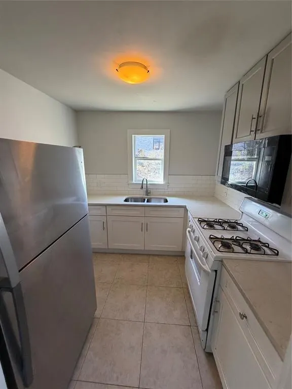 230 Starr Street #101